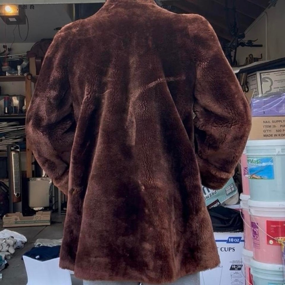 Vintage 1940s genuine dyed lamb jacket Full‎ body super comfortable and warm - Picture 8 of 8